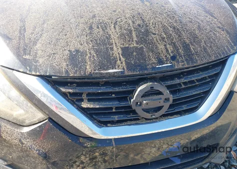 2017 Nissan Altima 2.5 Sr из США, поврежденный, VIN 1N4AL3AP2HC177562